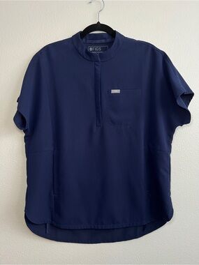 FIGS Montex Relaxed Navy Short-Sleeve Scrub Top